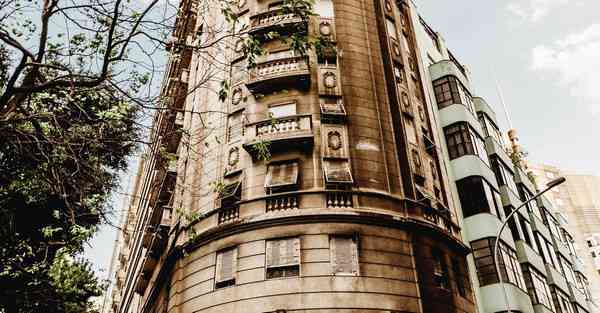 汽车汽配城_汽车汽配城灯