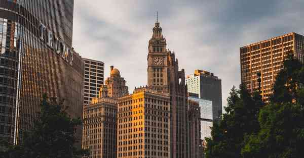 公司宣传片视频怎么做_公司宣传片视频封面