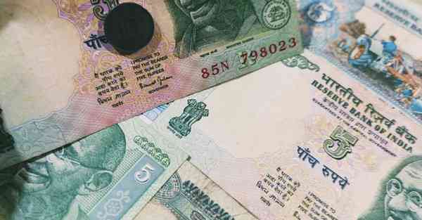 汽车汽配城_汽车汽配城灯