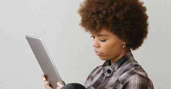 制作节假日宣传片的意义